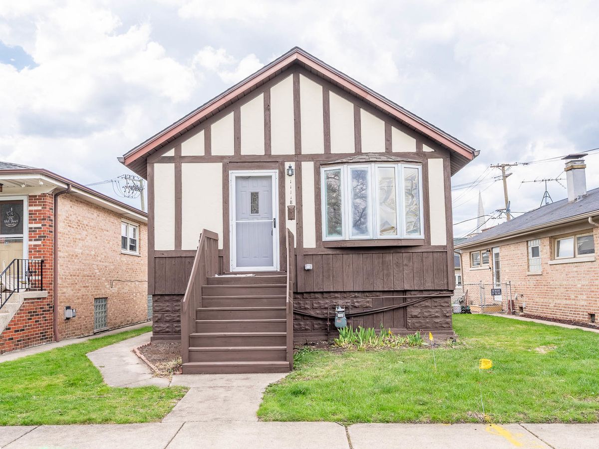 11118 Trumbull Avenue, Chicago, IL 60655