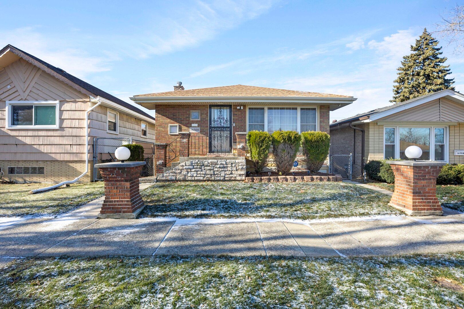 16508 EMERALD Avenue — Harvey, IL 60426