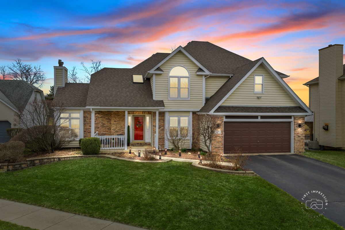 2833 Mapleside Court, Aurora, IL 60502