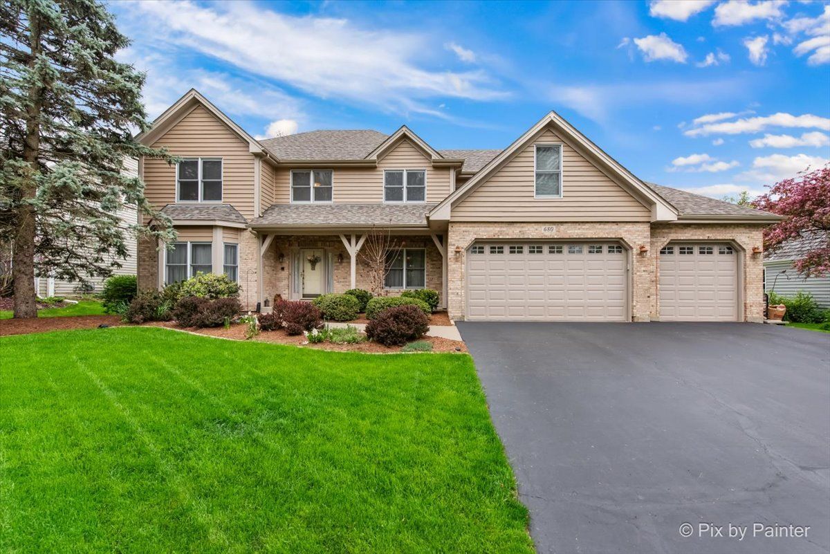 680 SPRUCE TREE Drive — Cary, IL 60013