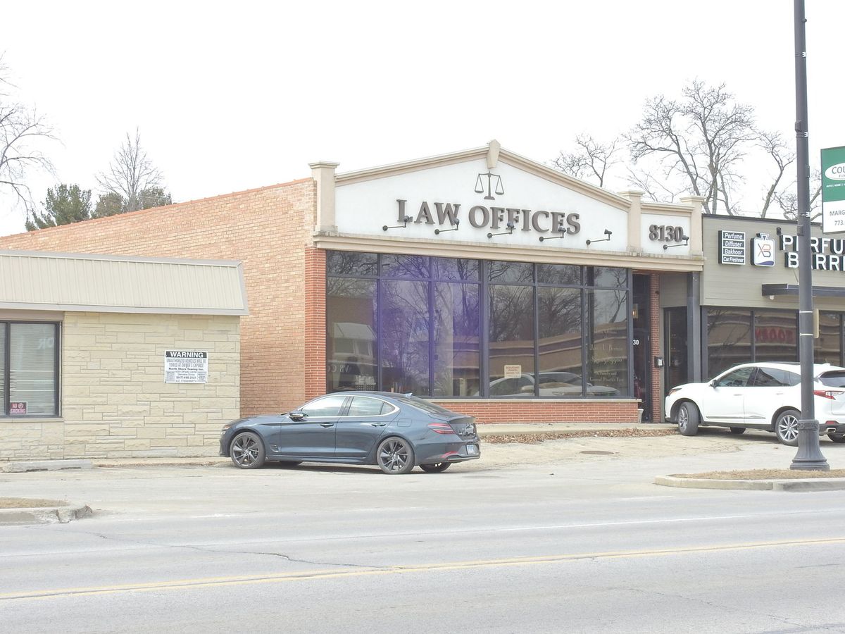 8136 Milwaukee Avenue, Niles, IL 60714