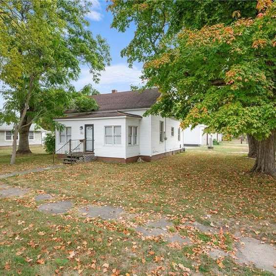 221 S Ohio Street — Chrisman, IL 61924