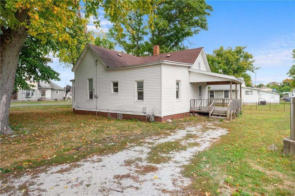 221 S Ohio Street, Chrisman, IL 61924