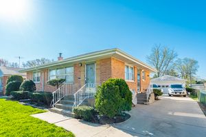 8209 Wilson Avenue, Norridge, IL 60706