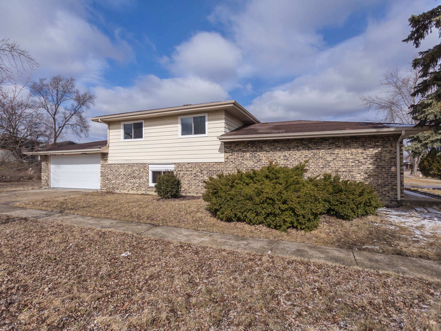 18008 Edwards Avenue — Country Club Hills, IL 60478