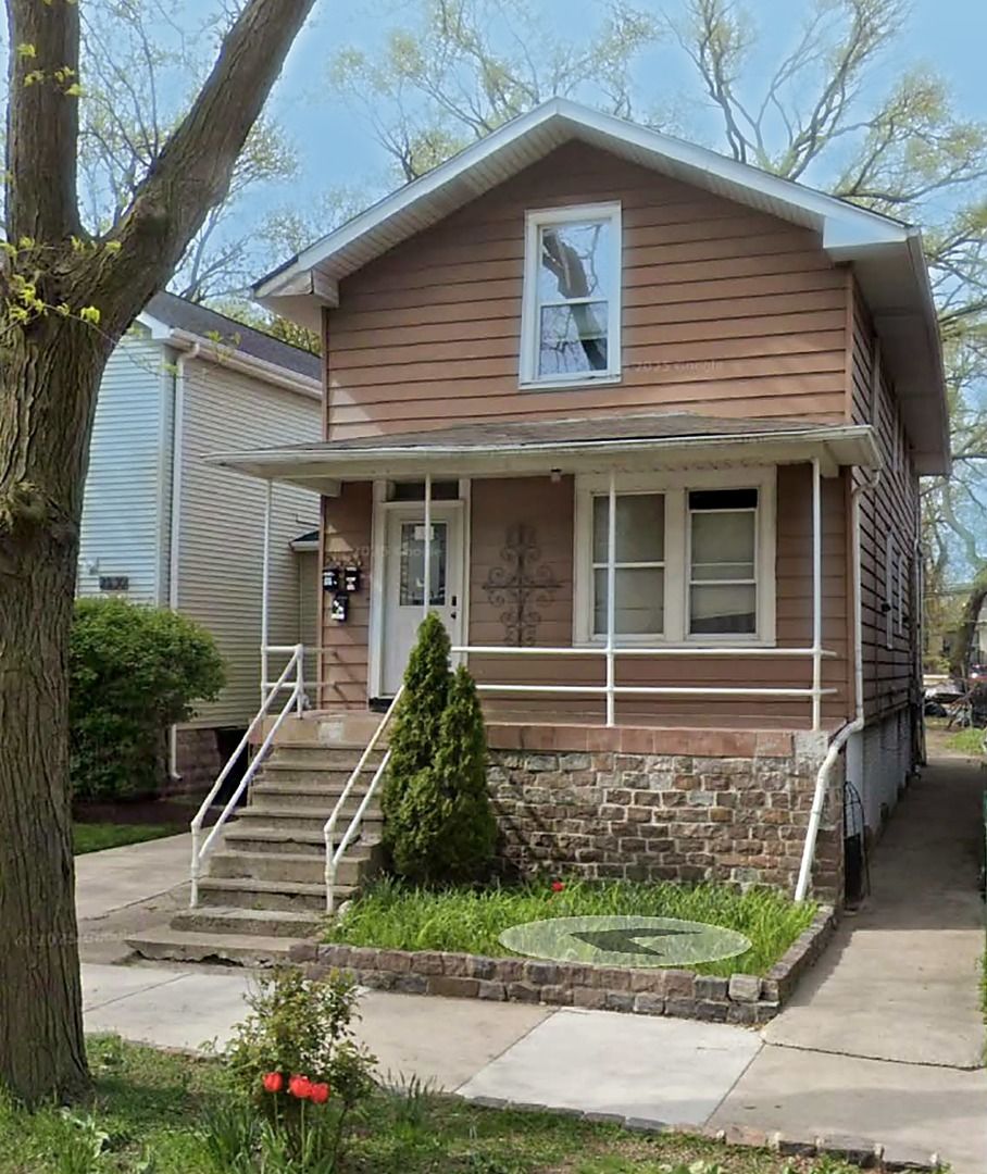 2526 Winona Street — Chicago, IL 60625