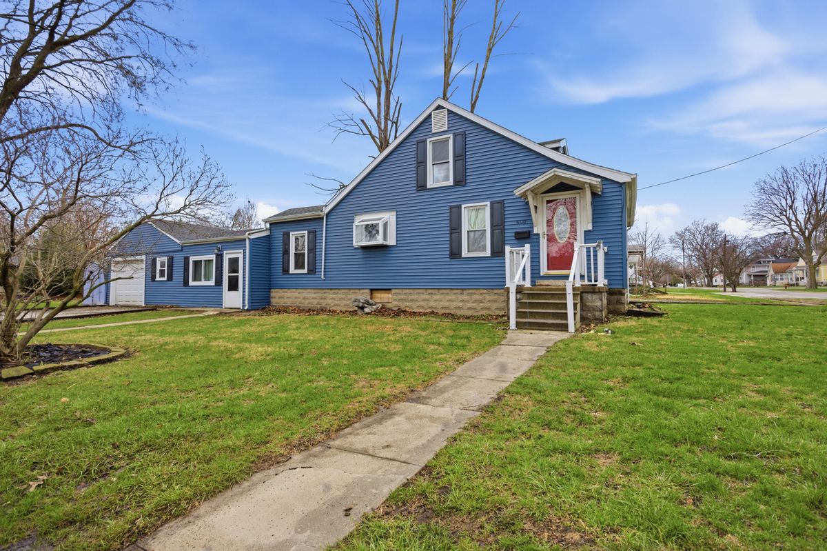 500 Embarras Avenue, Tuscola, IL 61953