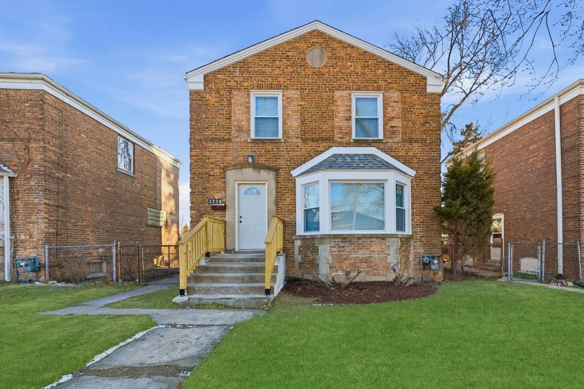 2239 123rd Street, Blue Island, IL 60406