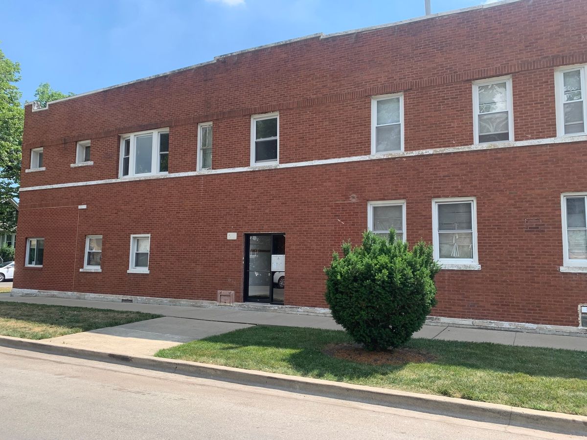 3823 Lavergne Avenue, Chicago, IL 60641