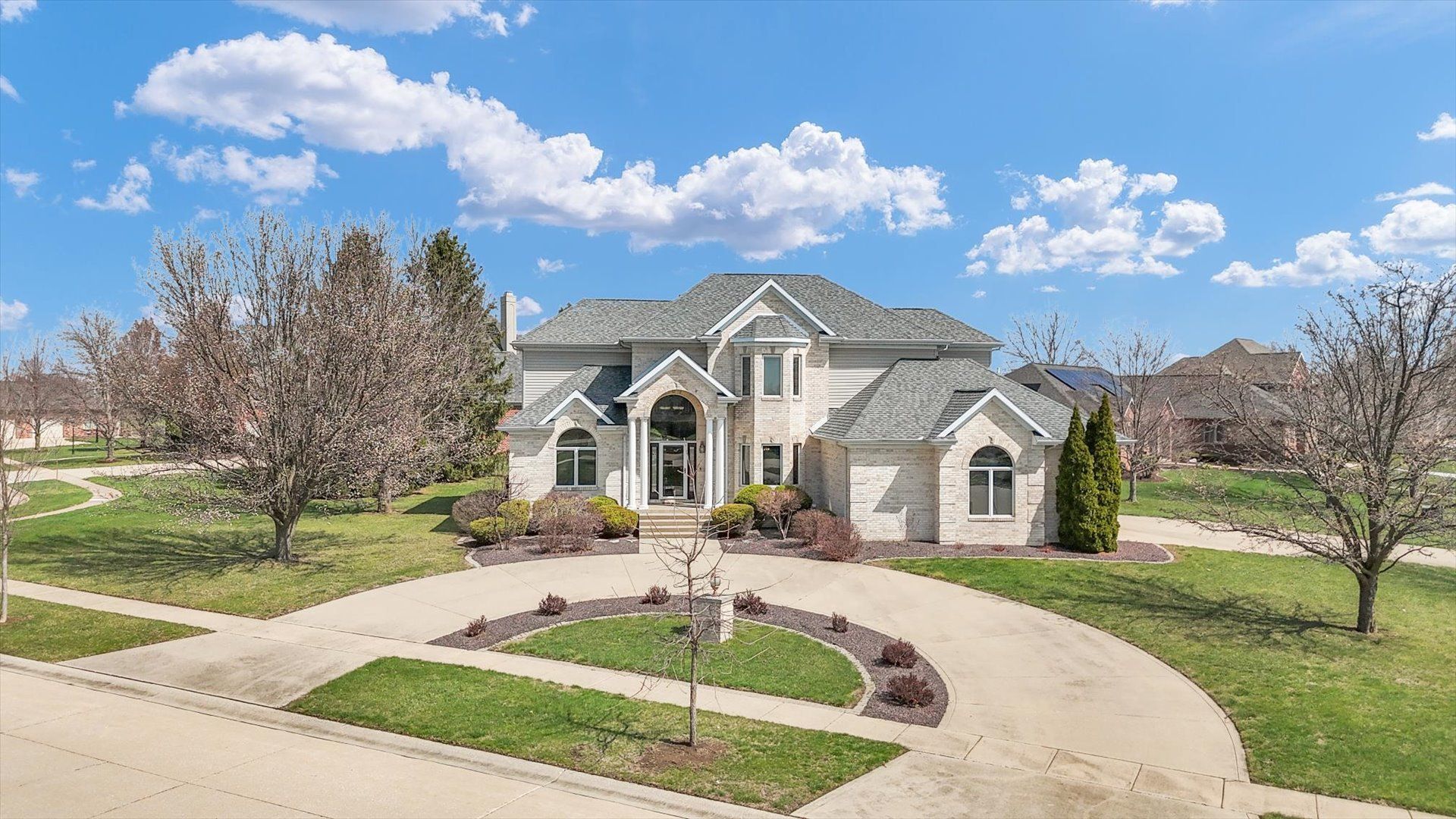 4412 Brittany Trail Drive — Champaign, IL 61822