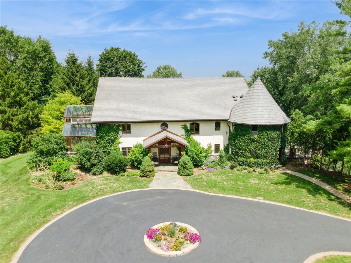 236 Steeplechase Road — Barrington Hills, IL 60010