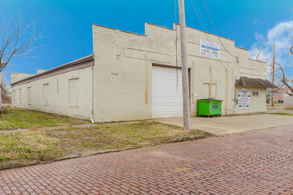 300 Granger Street, Harrisburg, IL 62946