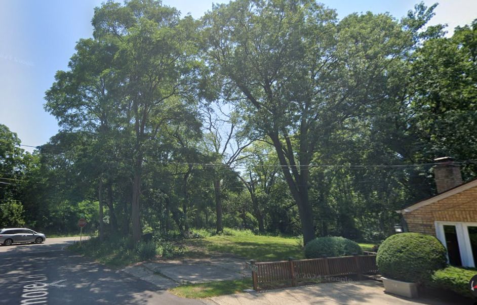 26642 Il Route 83, Mundelein, IL 60060