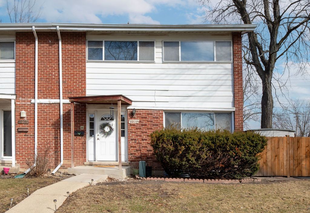 8000 Lyons Street, Niles, IL 60714