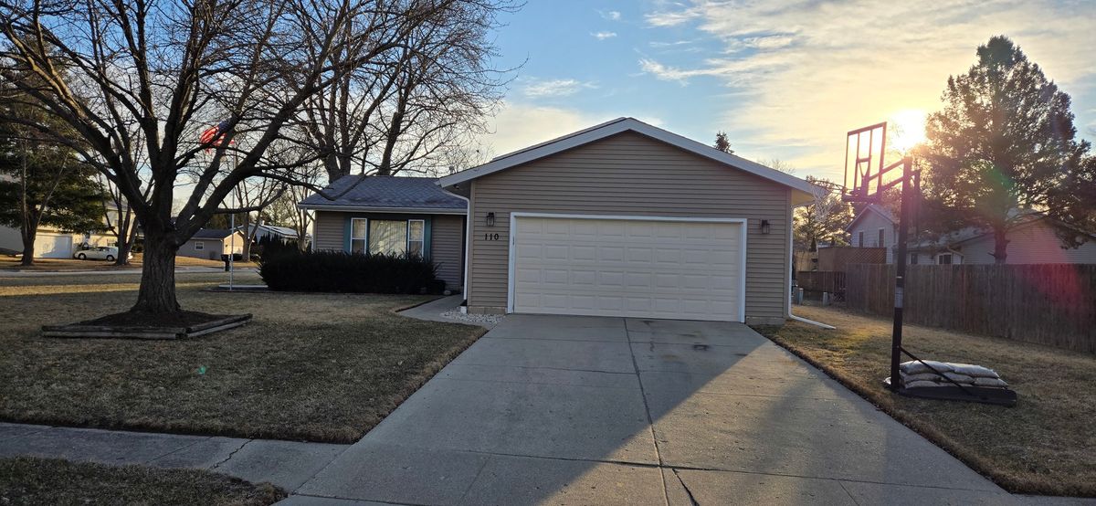 110 Ashland Drive, McHenry, IL 60050