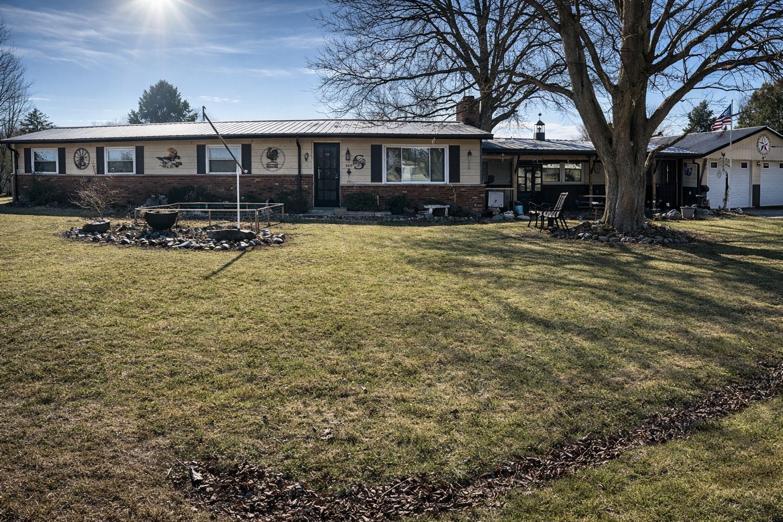 509 W Morris Street — Thomasboro, IL 61878
