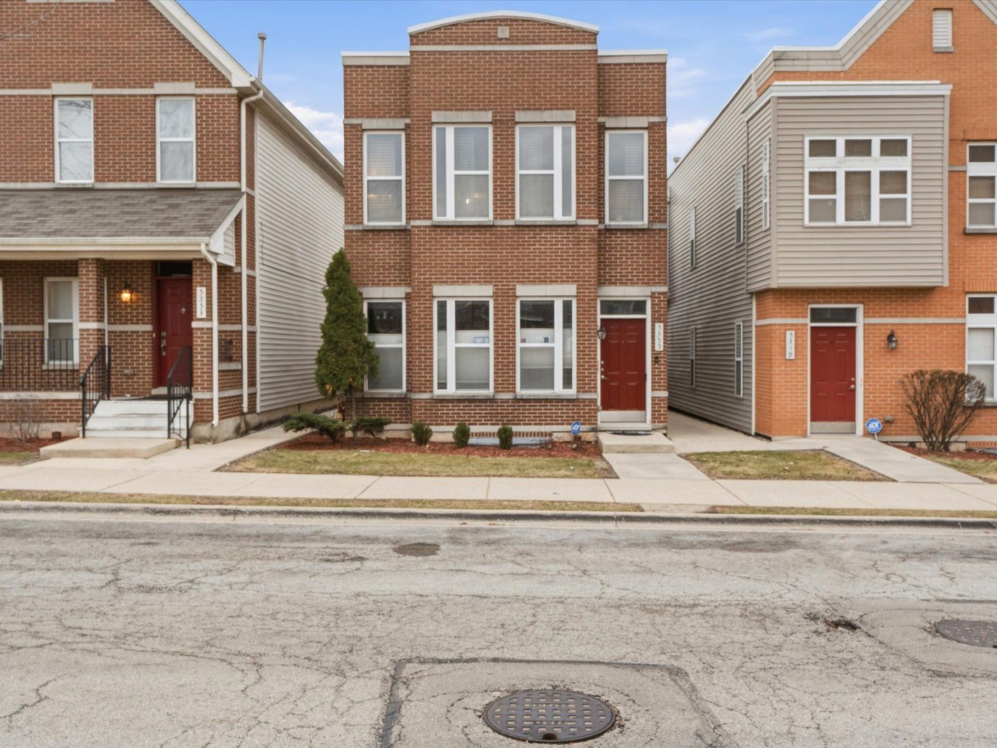5355 W Galewood Avenue #B — Chicago, IL 60639