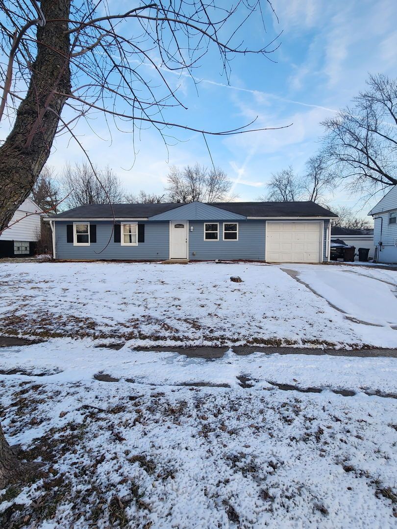 107 N Walnut Lane — Glenwood, IL 60425