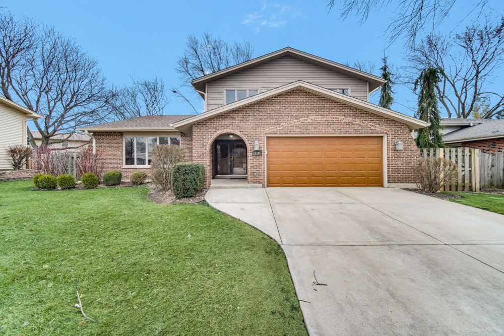 519 Charlestown Drive, Bolingbrook, IL 60440