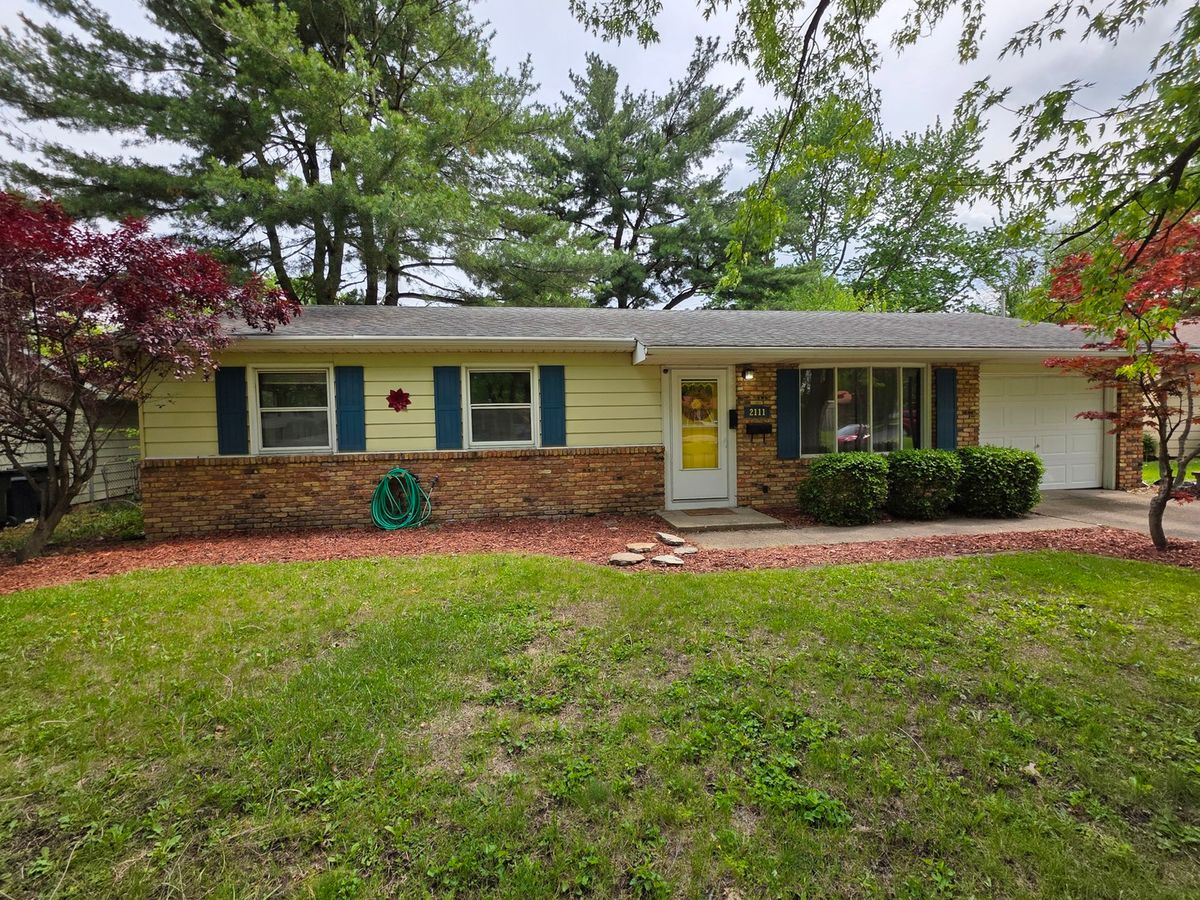2111 Lantern Hill Drive, Urbana, IL 61802