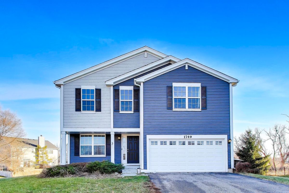 1749 Serenity Court, Antioch, IL 60002