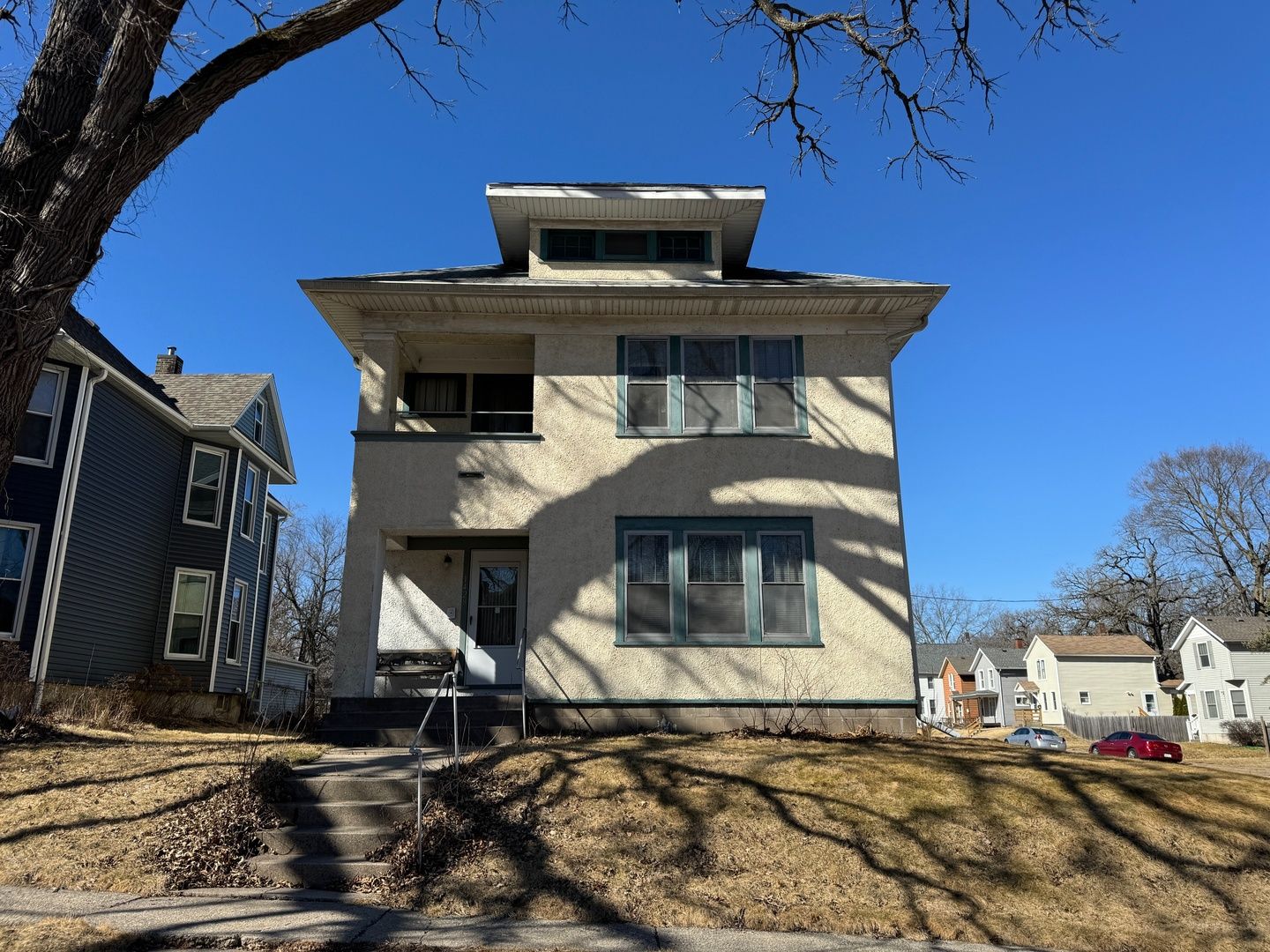 1428 Arlington Street #4 — Davenport, IA 52803