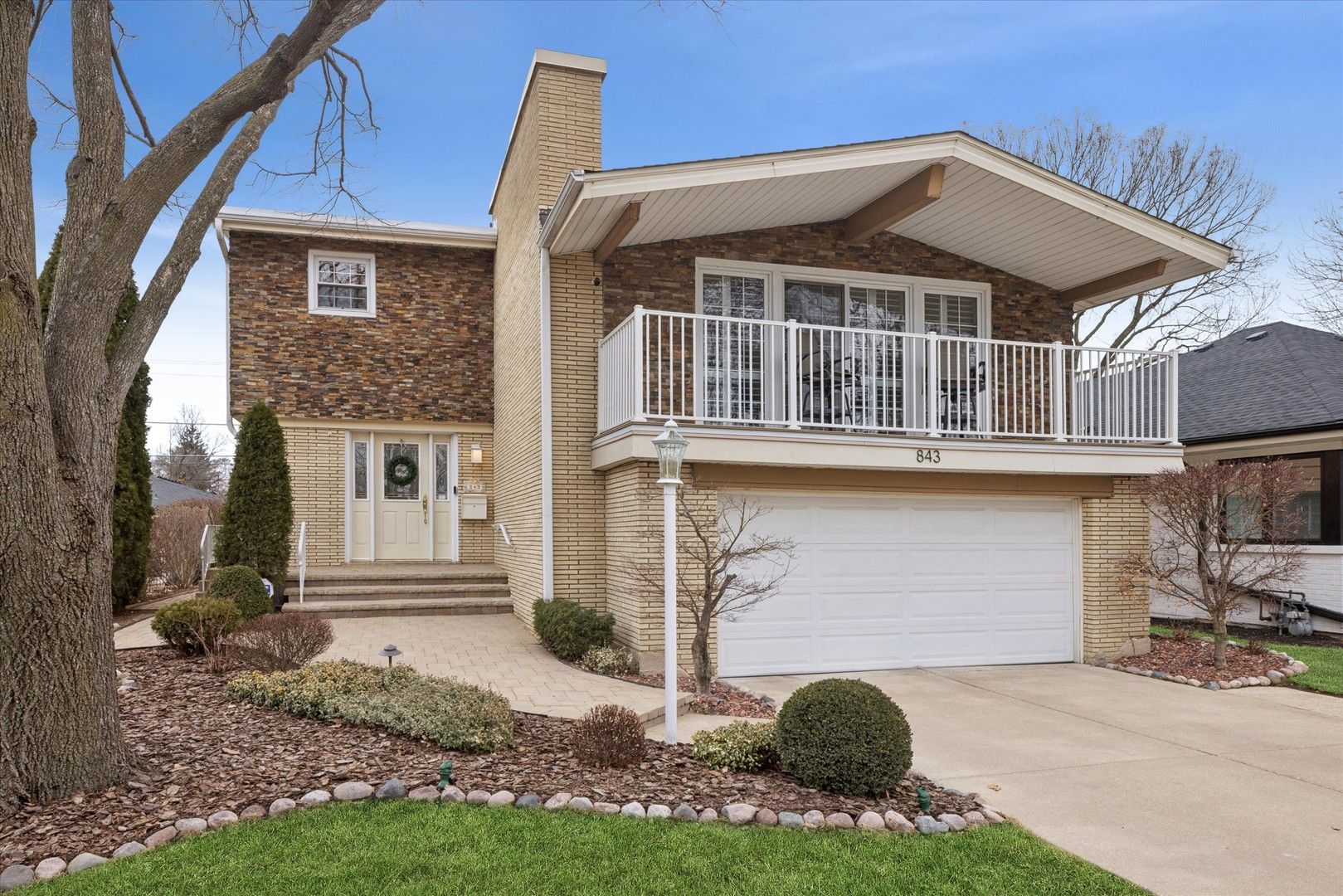 843 S Brainard Avenue — La Grange, IL 60525