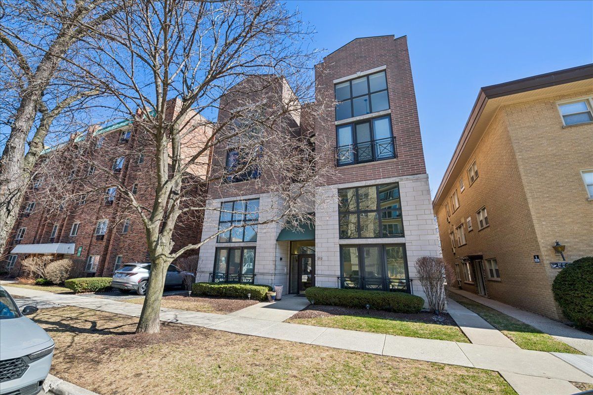 212 Marengo Avenue, Forest Park, IL 60130