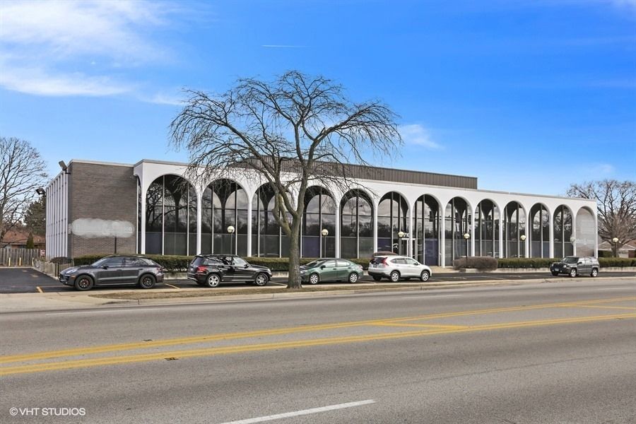 7101 N Cicero Avenue — Lincolnwood, IL 60712