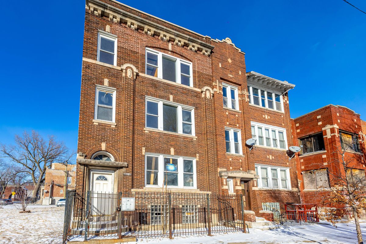 652 Garfield Boulevard, Chicago, IL 60609