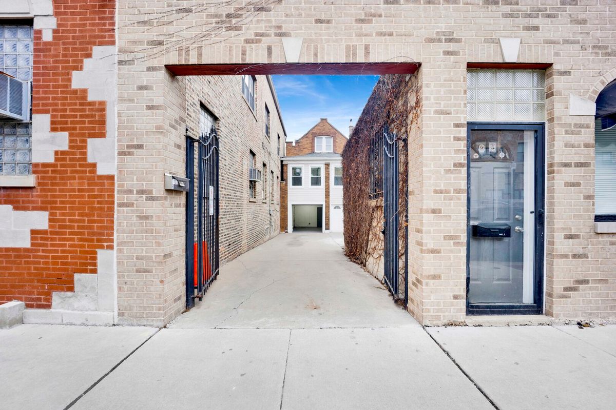 3107 Morgan Street, Chicago, IL 60608
