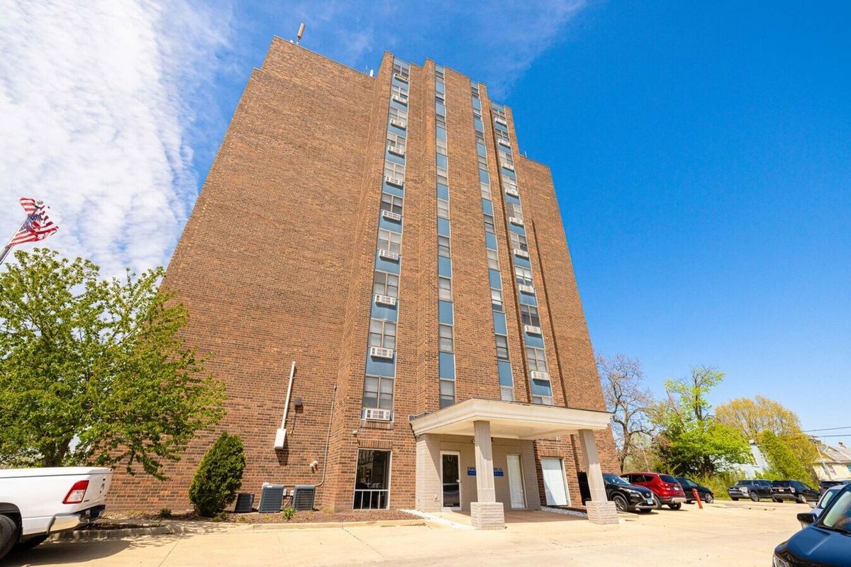 1505 Peoria Avenue, Peoria, IL 61603