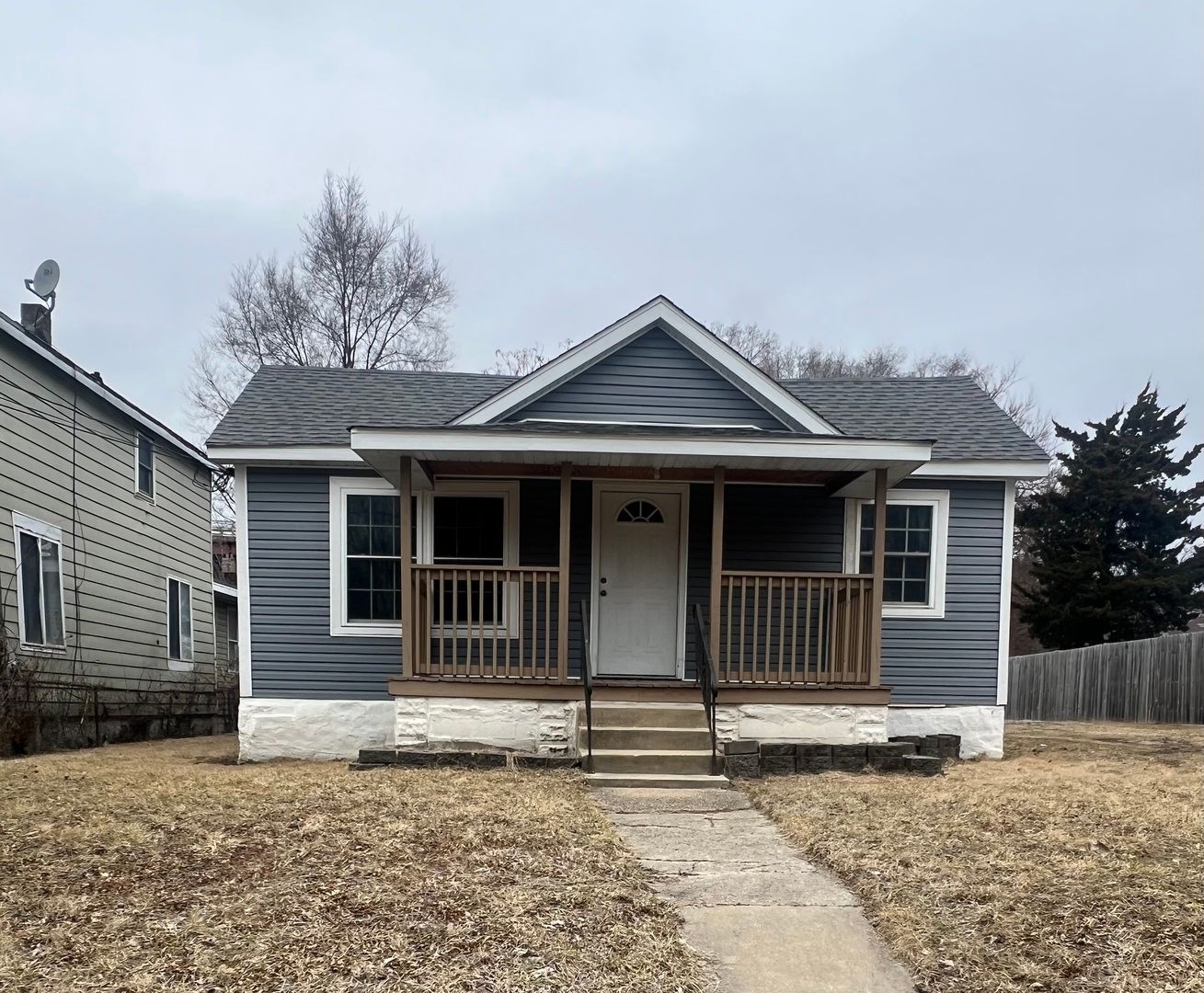 207 Davis Street — Joliet, IL 60436