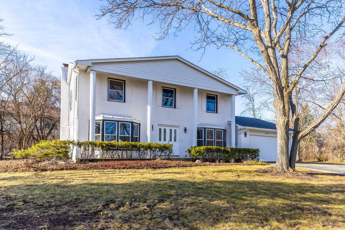 2892 Parkside Drive, Highland Park, IL 60035