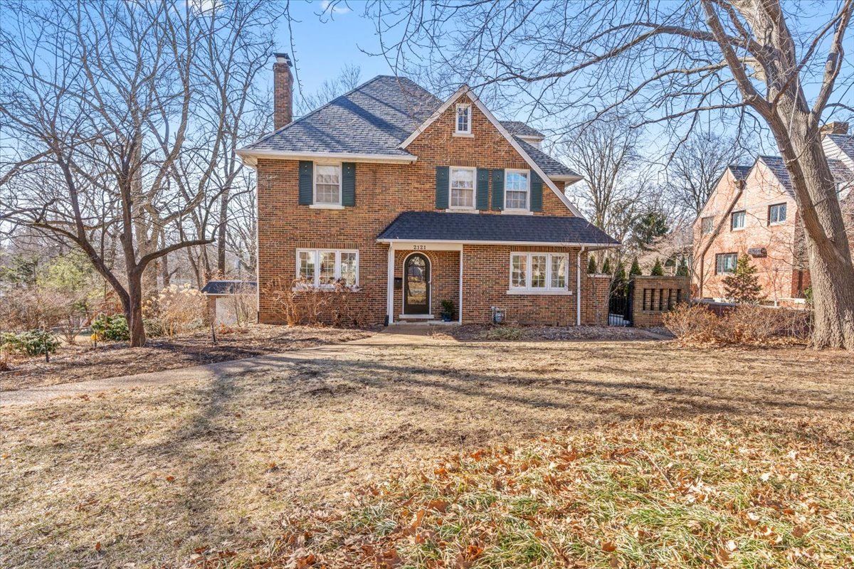 2121 Illini Road — Springfield, IL 62704