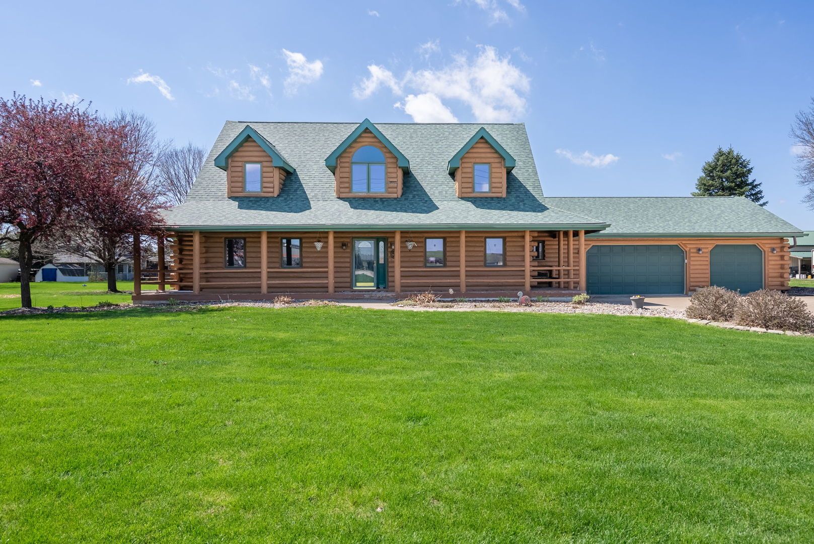 20664 N Brady Street — Davenport, IA 52806
