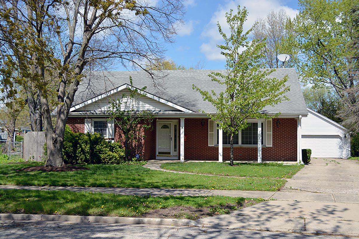 2645 Evergreen Avenue, Waukegan, IL 60087
