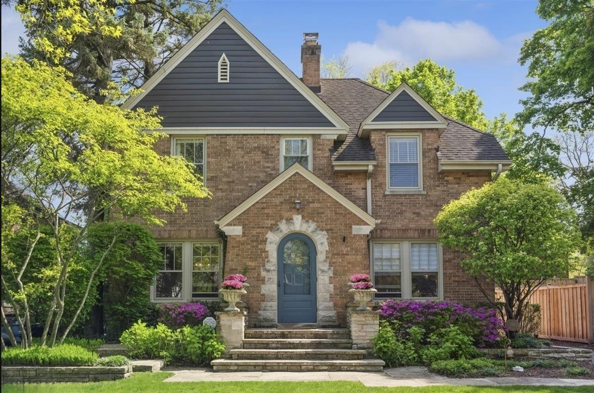 736 Cummings Avenue — Kenilworth, IL 60043