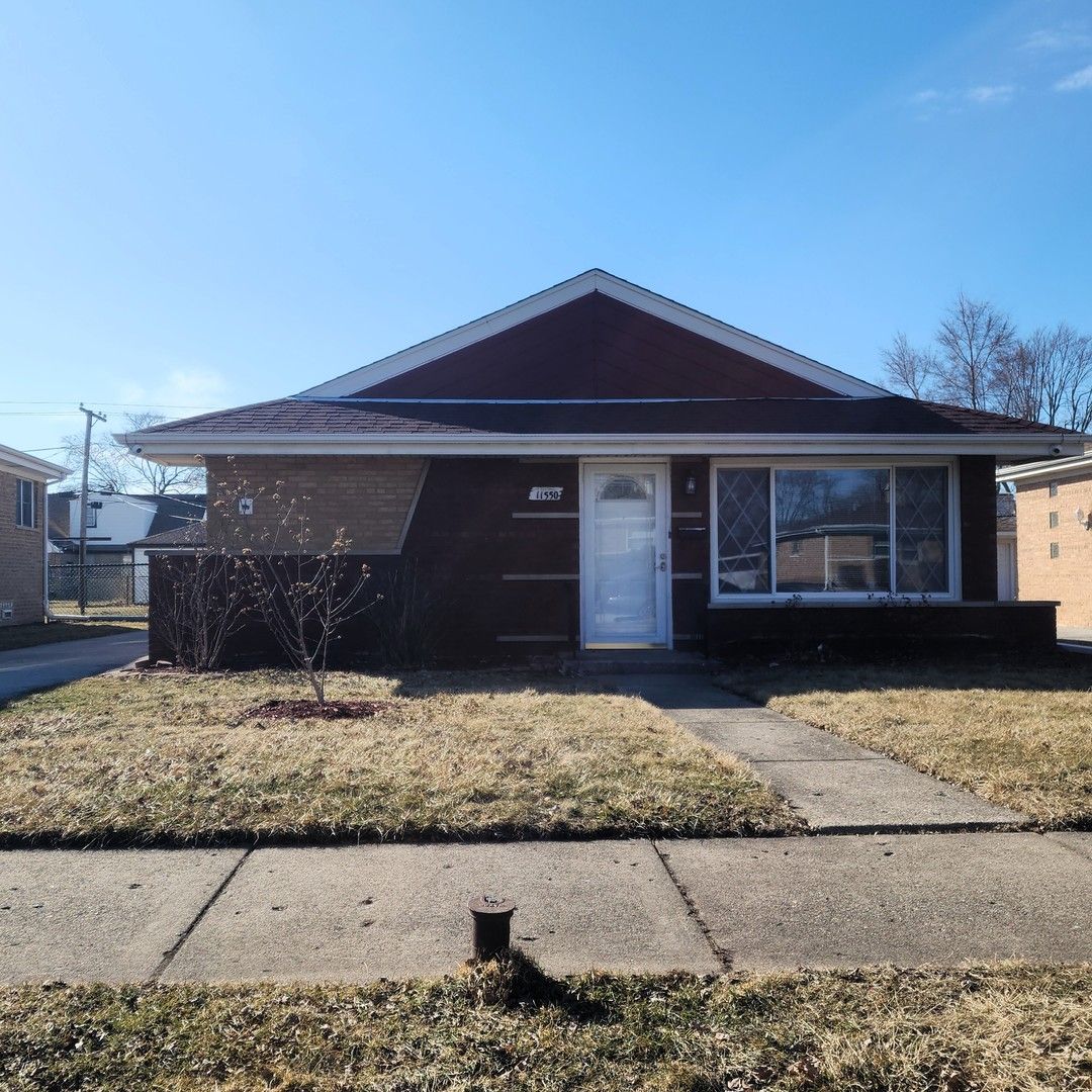 11550 S Kolin Avenue — Alsip, IL 60803