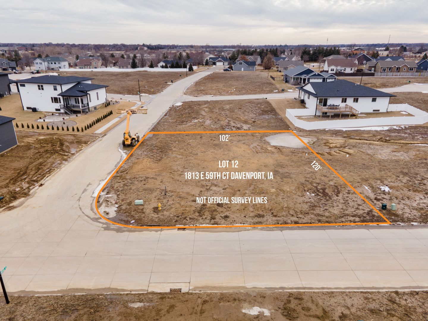 1813 E 59th Court — Davenport, IA 52807