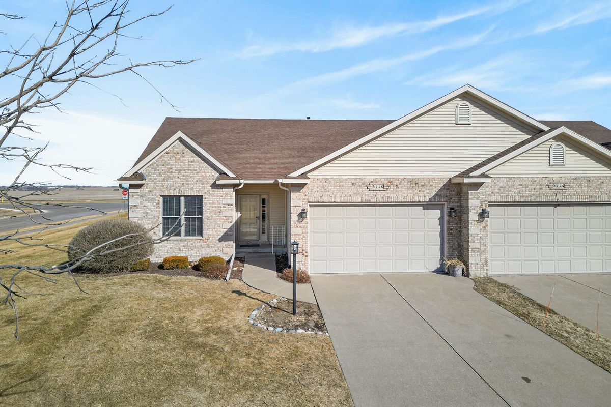 5446 Baraboo Court, Davenport, IA 52804