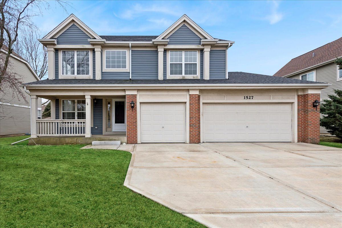 1527 Augusta Lane, Cary, IL 60013