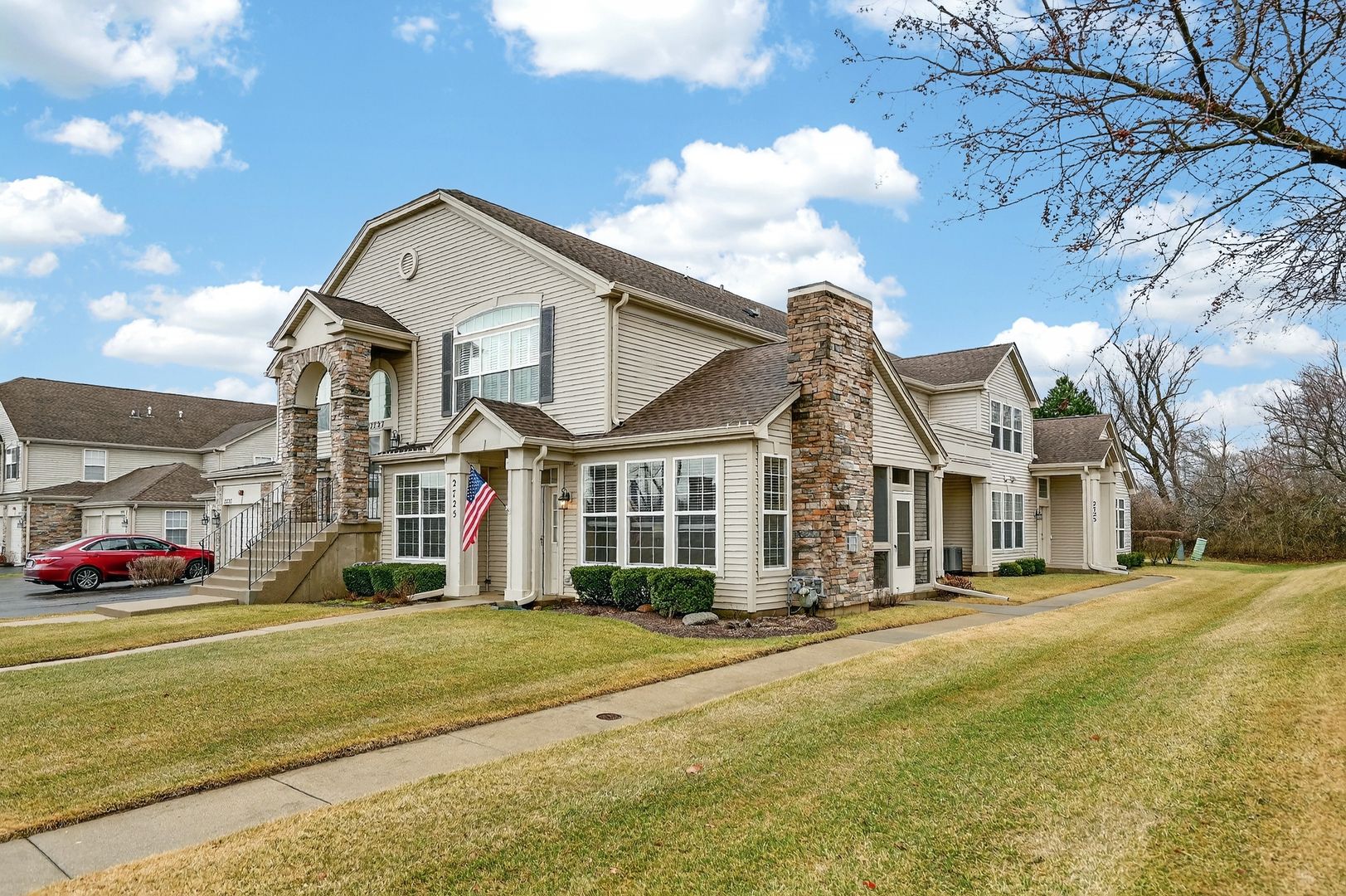 2725 Acorn Court #2725 — West Dundee, IL 60118