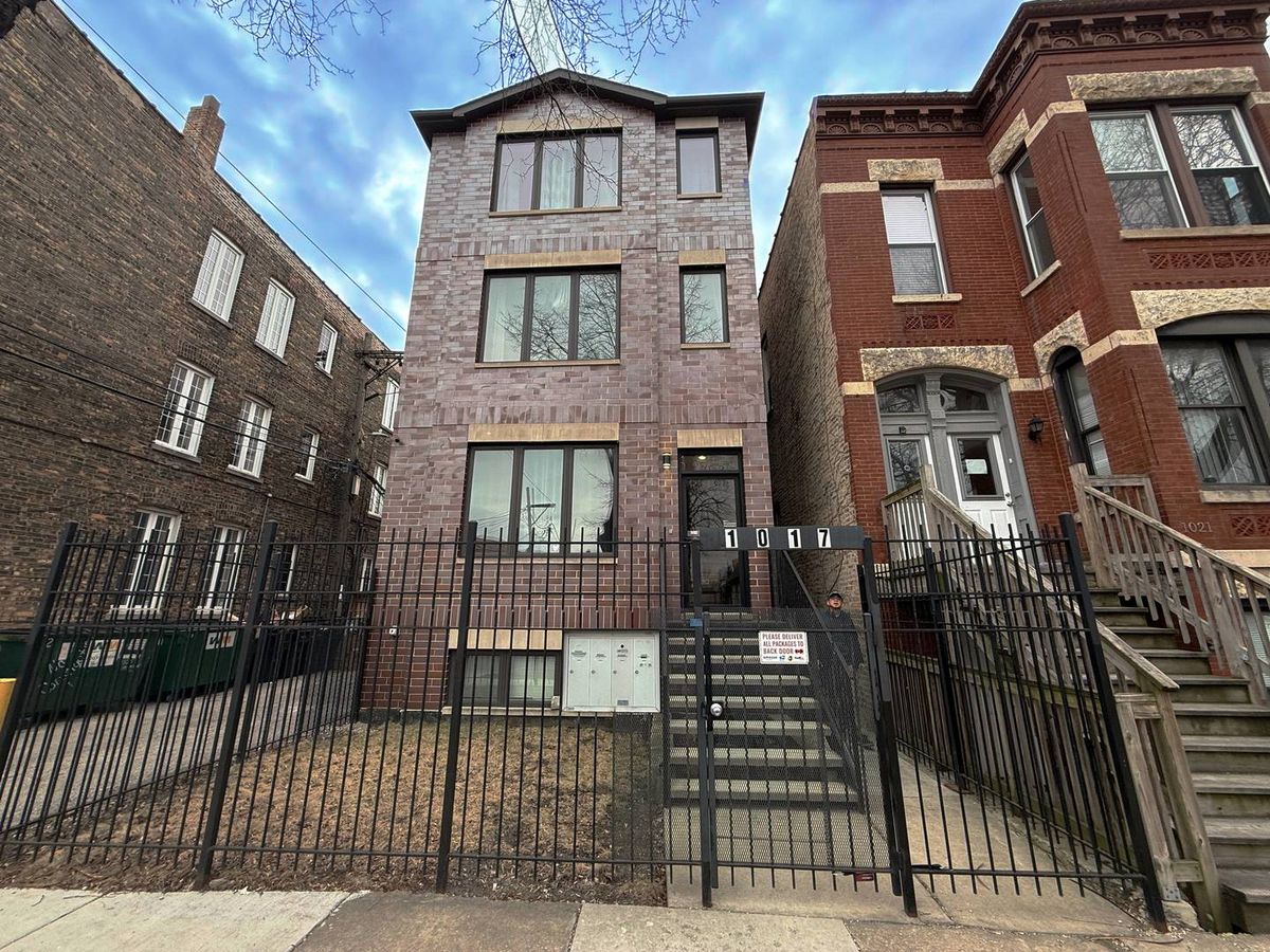 1017 Claremont Avenue, Chicago, IL 60612