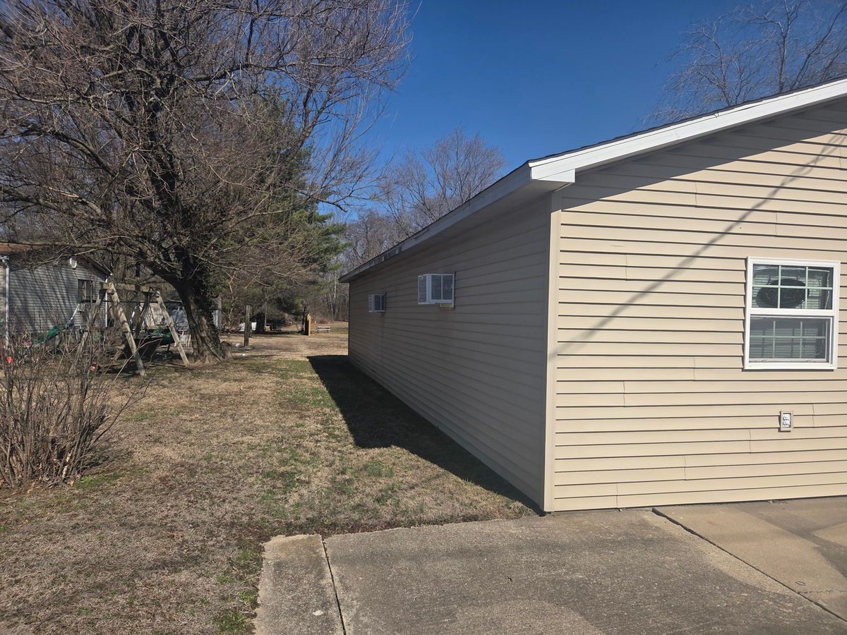 502 Old Brickyard Road, Mcleansboro, IL 62859