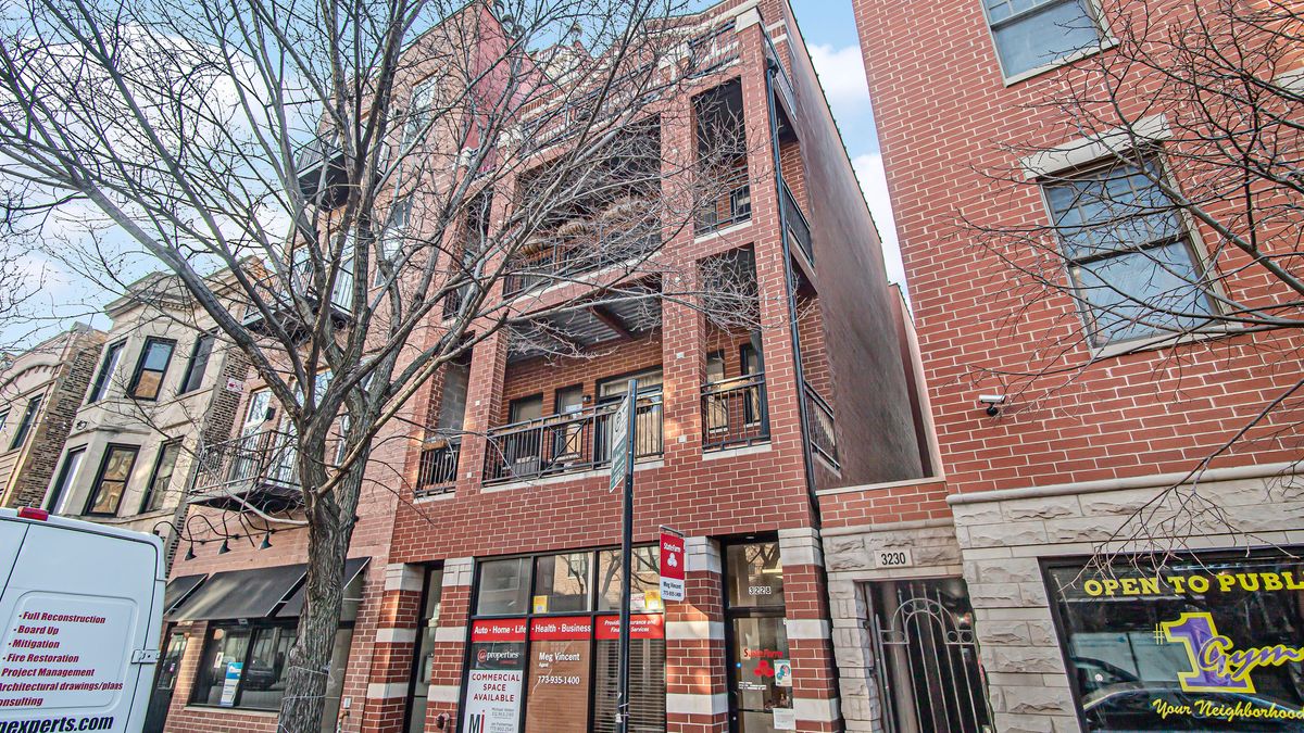 3228 Sheffield Avenue, Chicago, IL 60657