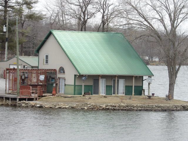 180 Morris Road — Galatia, IL 62935