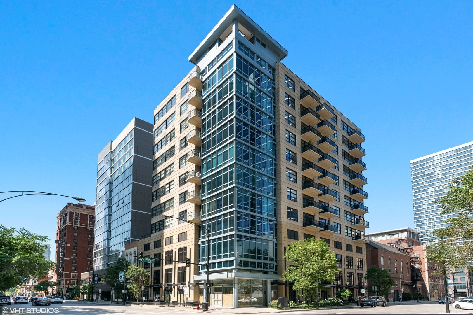 101 W Superior Street #905 — Chicago, IL 60654