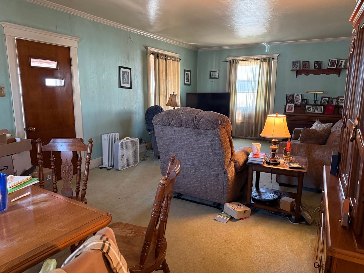 2000 1st Street, Eldorado, IL 62930