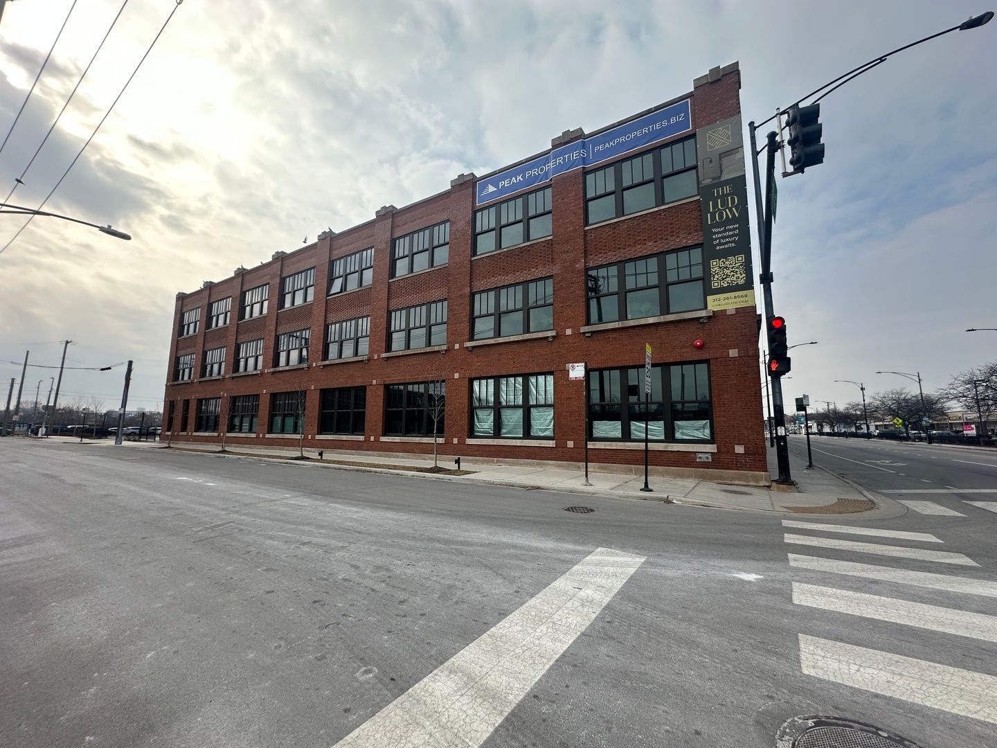 2032 N Clybourn Avenue #211 — Chicago, IL 60614